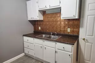 628 Spruce, Quincy, IL 62301 - Photo 3