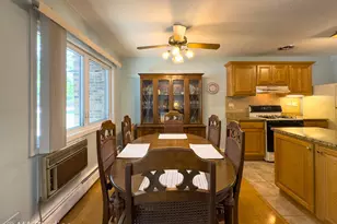 2632 N Windsor Dr, Arlington Heights, IL 60004 - Photo 9