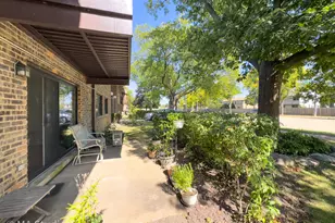 2632 N Windsor Dr, Arlington Heights, IL 60004 - Photo 25