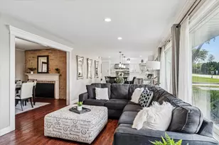 353 E Butterfield Rd, Elmhurst, IL 60126 - Photo 5