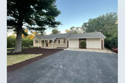 5547 S Peck Avenue, Countryside, IL 60525 - Photo 1