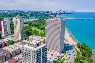 6700 S South Shore Dr, Chicago, IL 60649 - Photo 3