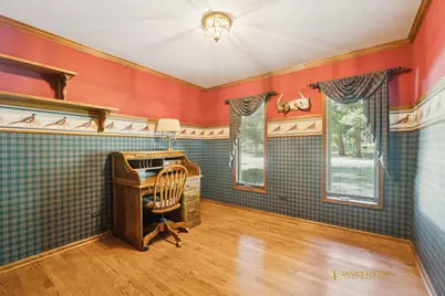 8N465 Shady Lane, Elgin, IL 60124 - Photo 13