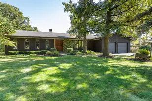 8N465 Shady Ln, Elgin, IL 60124 - Photo 1