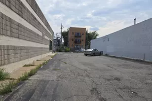 3711 W Lawrence Ave, Chicago, IL 60625 - Photo 3