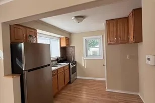 137 Independence Ave, Joliet, IL 60433 - Photo 5