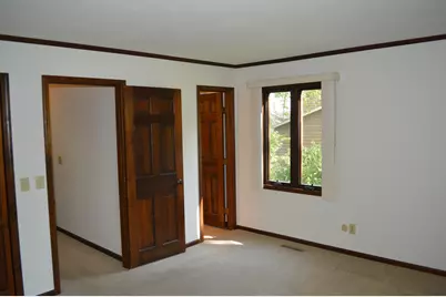 1701 Woodcrest Drive, Saint Anne, IL 60964 - Photo 19