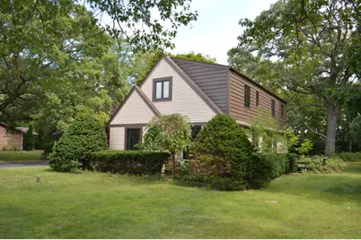 1701 Woodcrest Drive, Saint Anne, IL 60964 - Photo 5