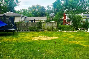 910 Bowling Green Dr, Homewood, IL 60430 - Photo 13