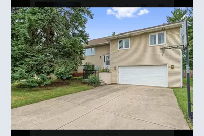 20698 N Eugene Avenue, Lincolnshire, IL 60069 - Photo 1