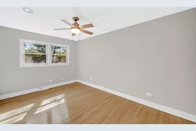 739 E 170th Street, South Holland, IL 60473 - Photo 7