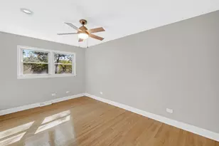 739 E 170th St, South Holland, IL 60473 - Photo 7