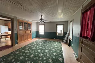 119 Center St, Seatonville, IL 61359 - Photo 9