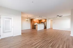 1650 Riverwoods Dr, Melrose Park, IL 60160 - Photo 9