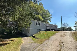 13629 Garden Plain Rd, Morrison, IL 61270 - Photo 3