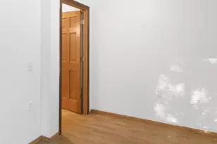 1004 S Pleasantview Dr, Tuscola, IL 61953 - Photo 9