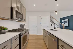 5907 Polo St, Naperville, IL 60564 - Photo 3