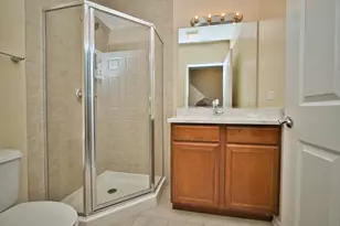 353 E Eastgate Pl, Chicago, IL 60616 - Photo 7