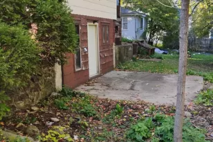 601 S Jefferson Street S, Woodstock, IL 60098 - Photo 3