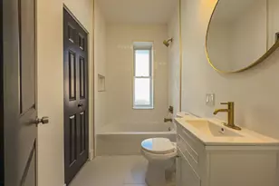 4925 S Champlain Ave, Chicago, IL 60615 - Photo 11