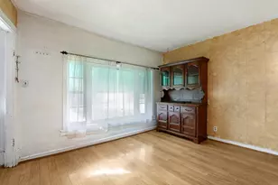 331 E 22nd St, Chicago Heights, IL 60411 - Photo 3