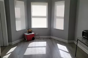 8834 S Exchange Ave, Chicago, IL 60617 - Photo 5