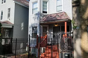 8834 S Exchange Ave, Chicago, IL 60617 - Photo 3