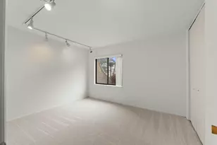 700 Wellington Ave, Elk Grove Village, IL 60007 - Photo 9