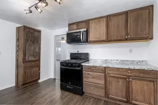 401 S 5th Ave, Streator, IL 61364 - Photo 9