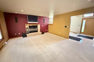 5449 S Branch Ct, Rochelle, IL 61068 - Photo 7