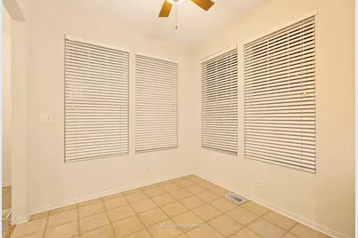 1463 Yellowstone Drive, Streamwood, IL 60107 - Photo 11