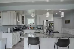 3535 W 137th St, Robbins, IL 60472 - Photo 13