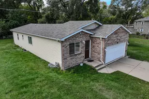 3535 W 137th St, Robbins, IL 60472 - Photo 5