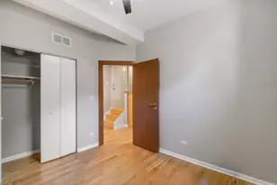 3908 W Ainslie St, Chicago, IL 60625 - Photo 11