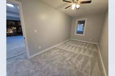 1007 N River Road, McHenry, IL 60050 - Photo 9