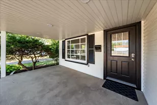 2116 Black Rd, Joliet, IL 60435 - Photo 3