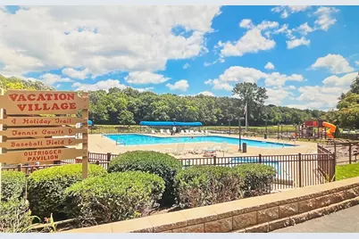 40 Bermuda Colony #7, Fox Lake, IL 60020 - Photo 11