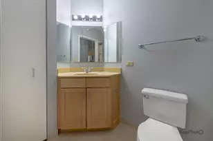 222 N Columbus Dr, Chicago, IL 60601 - Photo 19