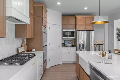 851 Claridge Drive, Oswego, IL 60543 - Photo 11