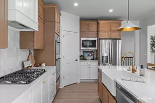 851 Claridge Dr, Oswego, IL 60543 - Photo 11