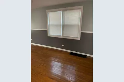 8112 S Escanaba Avenue, Chicago, IL 60617 - Photo 3