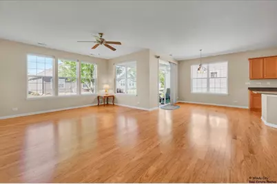 920 Prescott Lane, Pingree Grove, IL 60140 - Photo 5