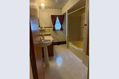 301 S 4th Street, Cissna Park, IL 60924 - Photo 11