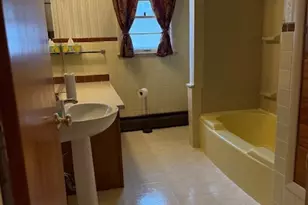 301 S 4th St, Cissna Park, IL 60924 - Photo 11