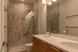 20 W 44th St, Chicago, IL 60609 - Photo 11