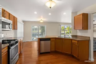 505 Parkland Ct, Oswego, IL 60543 - Photo 9