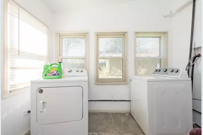 1700 Gideon Avenue, Zion, IL 60099 - Photo 25