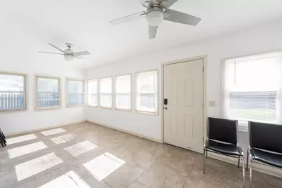 1700 Gideon Avenue, Zion, IL 60099 - Photo 23