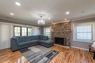 1700 Gideon Ave, Zion, IL 60099 - Photo 7