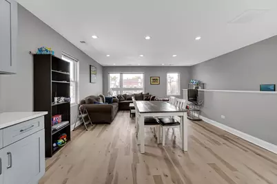 1048 N Lawndale Avenue, Chicago, IL 60651 - Photo 19